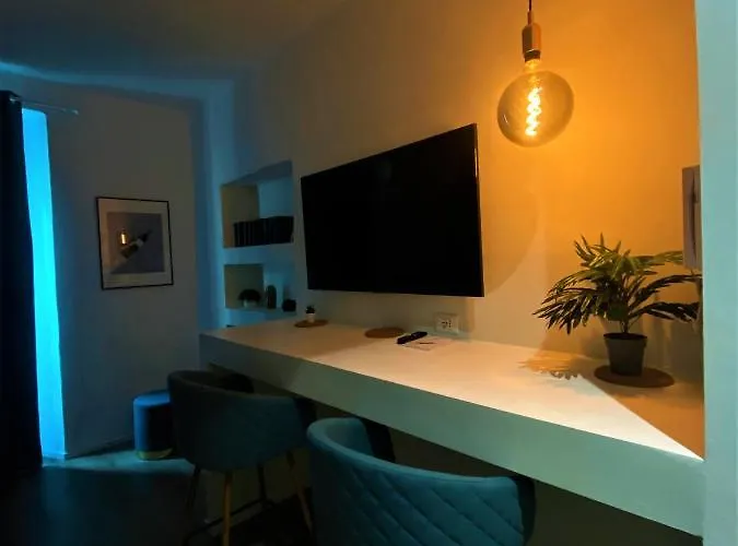 - La Casa Delle Meraviglie- Porta Romana Edition *