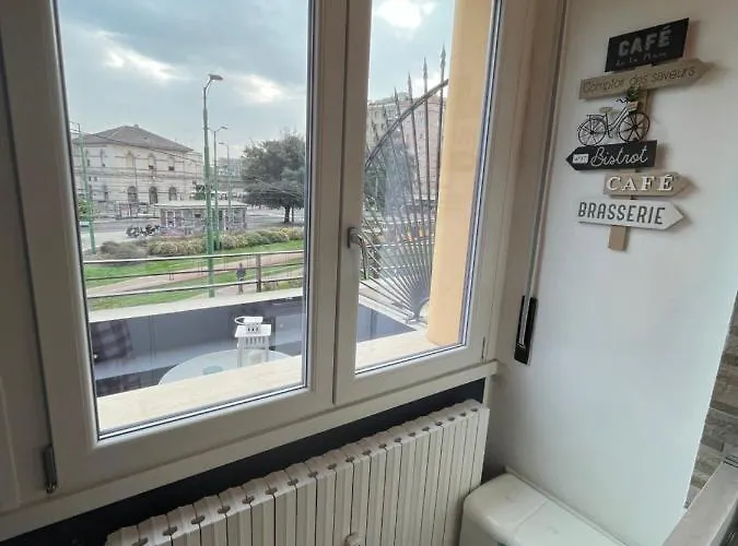 Appartamento Studi - Front Metro Lambrate Milano