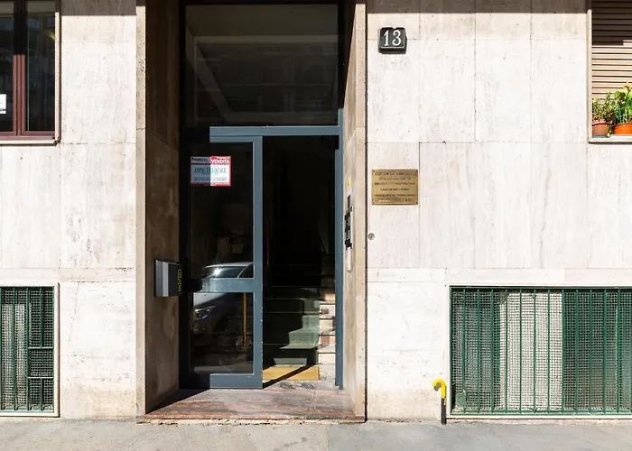 Biancospini 13 - Flower District *