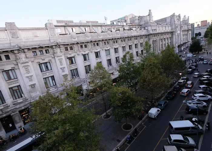 Отель Midway Милан