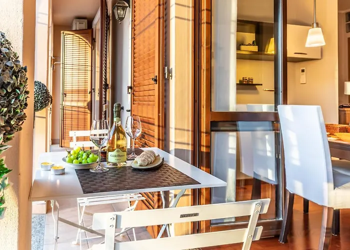 Prada House - Posto Auto Coperto Apartment