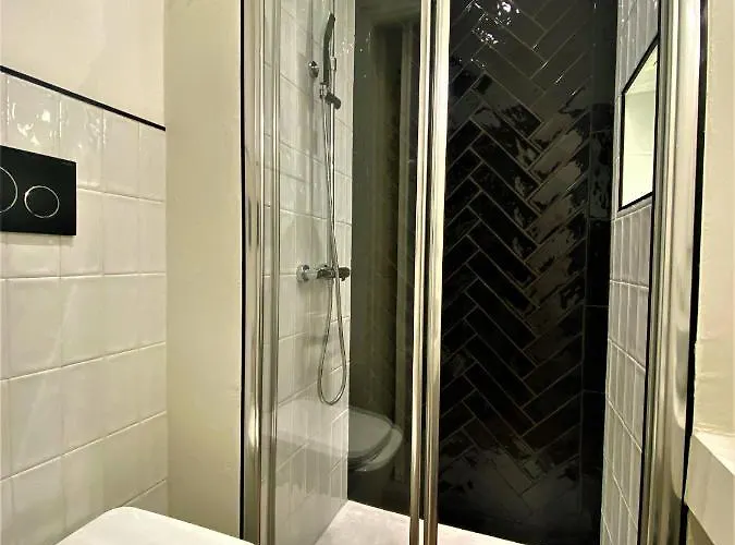 - La Casa Delle Meraviglie- Porta Romana Edition Milano