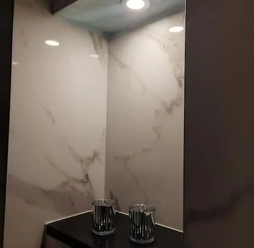 N&ghomesweethome Raffaelloelegante Ideale Affari Apartment *