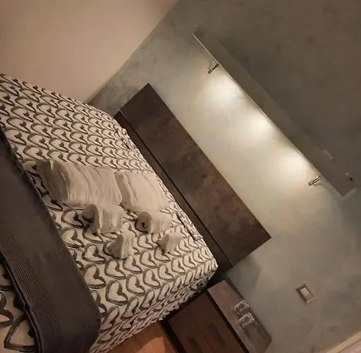 N&ghomesweethome Raffaelloelegante Ideale Affari Apartment Mailand