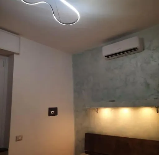 N&ghomesweethome Raffaelloelegante Ideale Affari * Mailand