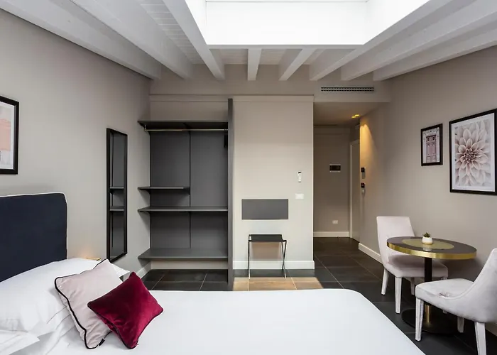 Santarella 4* Milán