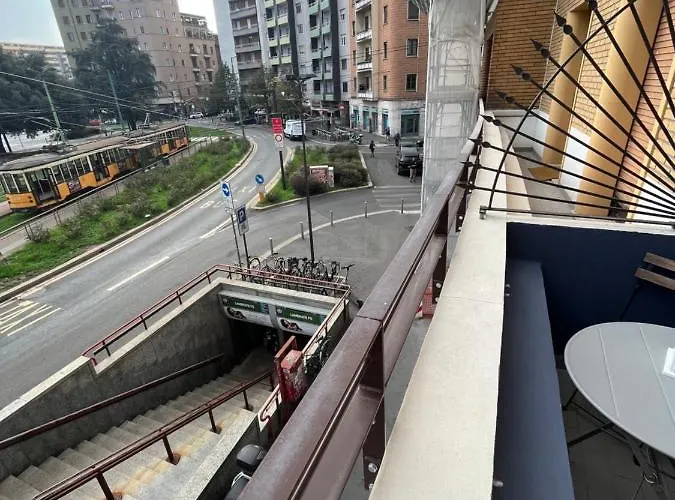 Studi - Front Metro Lambrate * Milano