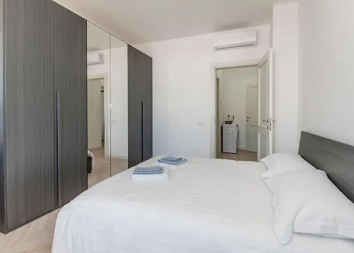 Daire 12° Piano Torre Diamante - 67 Milano