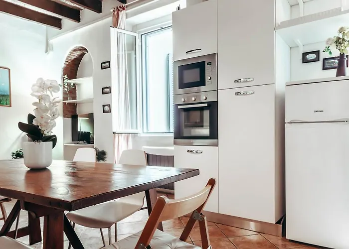 Joivy Fabulous Flat In Milán