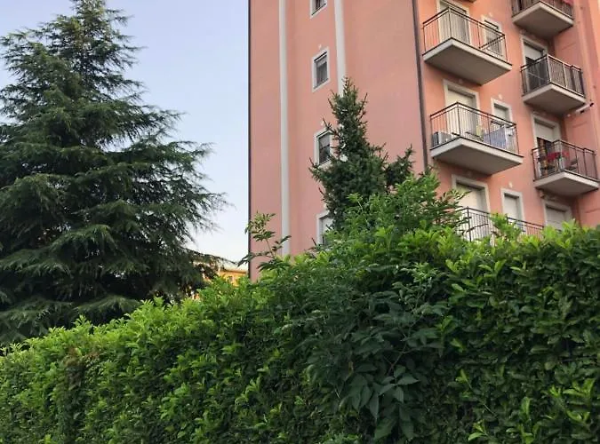 Casti - Mm3 Comasina Apartament