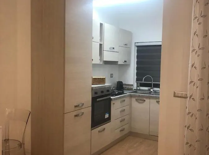 N&ghomesweethome Raffaelloelegante Ideale Affari Apartment *