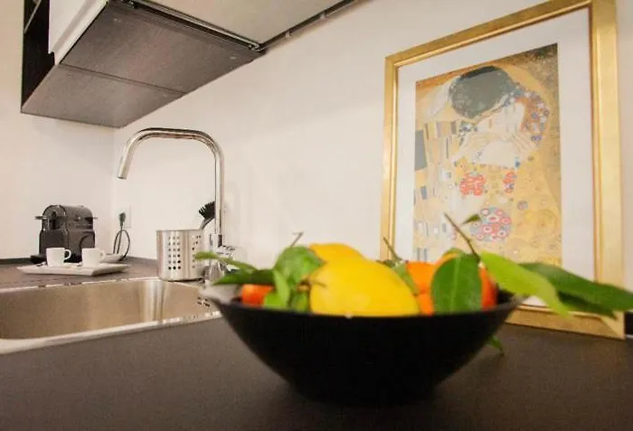 Glamour Liberty Sabotino38 아파트 밀라노