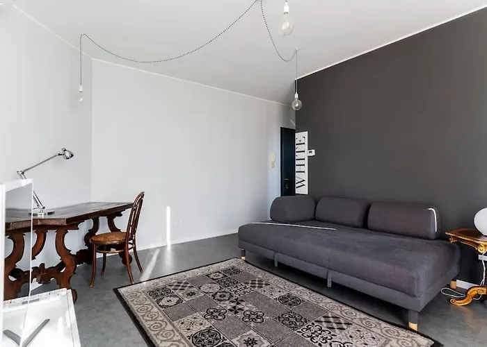 Black & White Flat In Naviglio/ Porta Genova * Mediolan