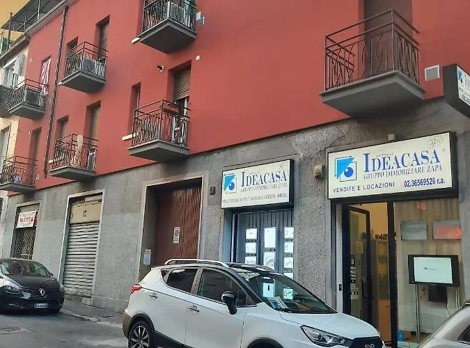 N&ghomesweethome Raffaelloelegante Ideale Affari Mailand