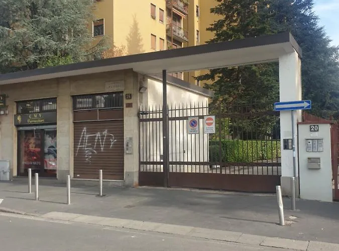 Apartament Maffucci 24 Bilocale Molto Spazioso E Moderno Mediolan