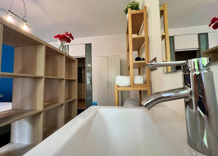 Appartme Seveso 40 * Milão