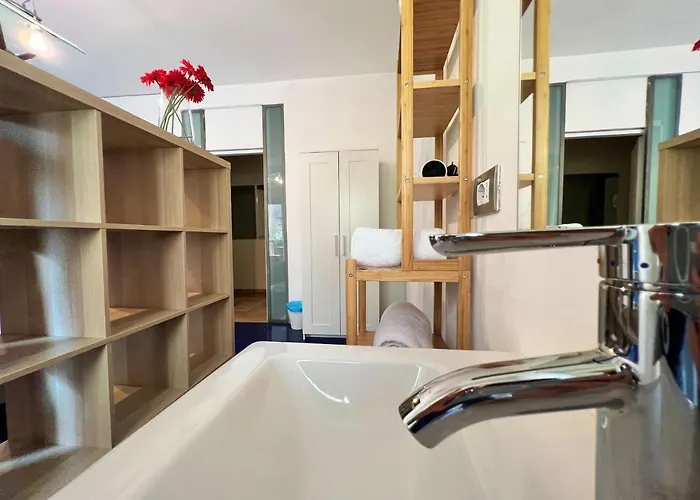 Alojamento de Acomodação e Pequeno-almoço Appartme Seveso 40 *