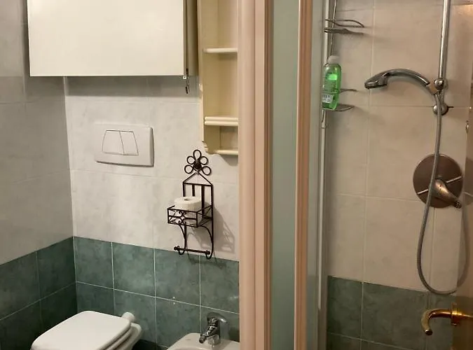 Isolab: Monolocale In Zona Isola *