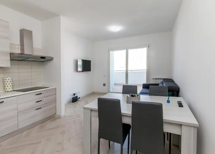 12° Piano Torre Diamante - 67 Milano