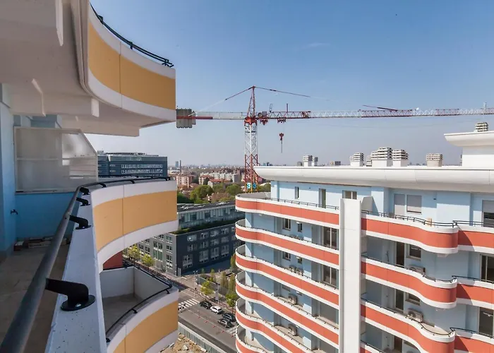 12° Piano Torre Diamante - 67 Daire