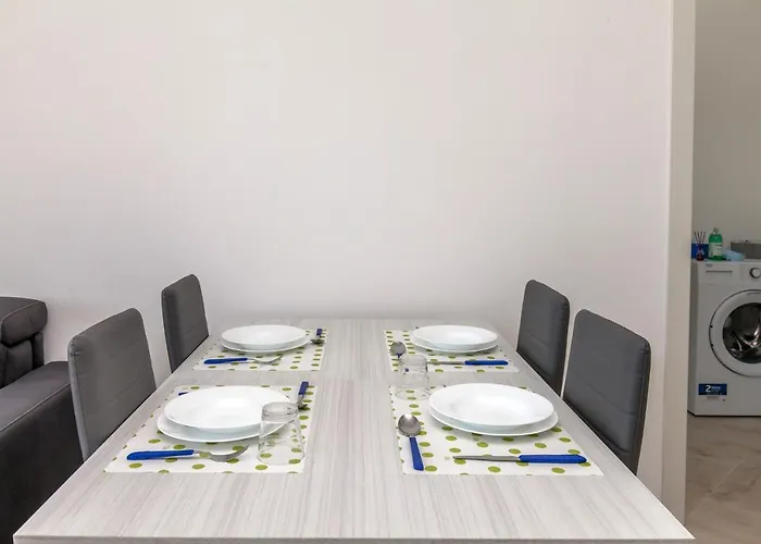 Apartmán 12° Piano Torre Diamante - 67 Milán