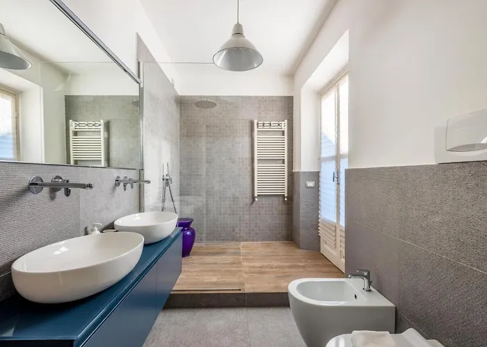 Easylife - - Palazzi 4 - Porta Venezia Appartement *