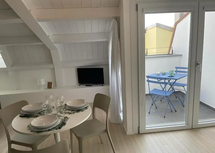 Imhome - Abruzzi Apartament Mediolan