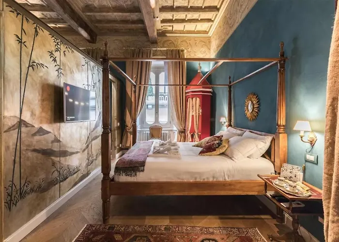 Italianway - Borgonuovo 12 * Milão