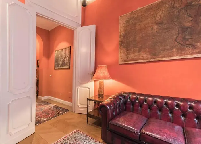 Italianway - Borgonuovo 12