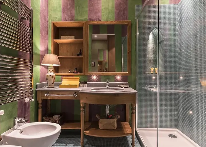 Italianway - Borgonuovo 12