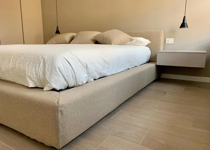 New High Quality In The Center Of *