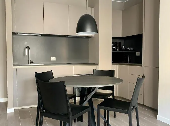 New High Quality In The Center Of