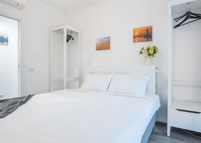 Hostmate - - Varanini - Nolo