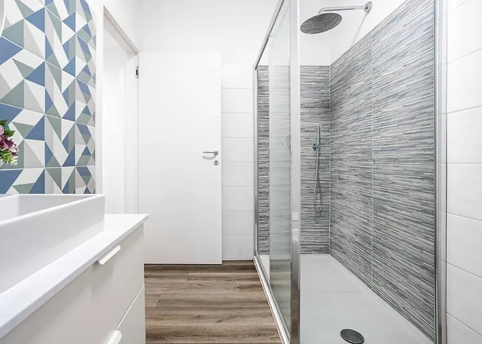 Hostmate - - Varanini - Nolo * Милан