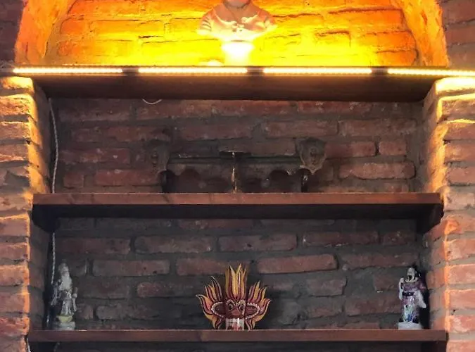 With Terrace And Loft With Garden In Naviglio Pavese Gasthof