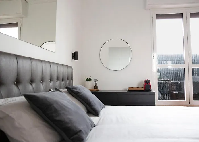 The Attic - Netflix Apartmán *