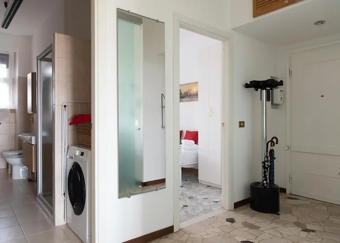 Youhosty - Buonarroti 15 *