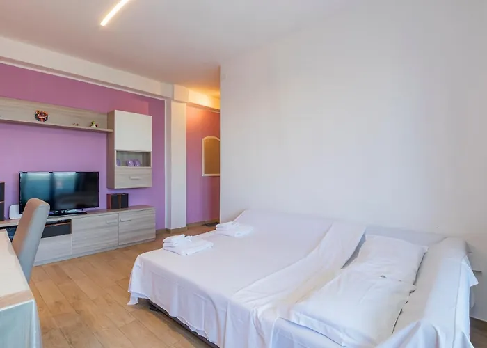Appartamento [big Apartment] - Alcuino 7 *