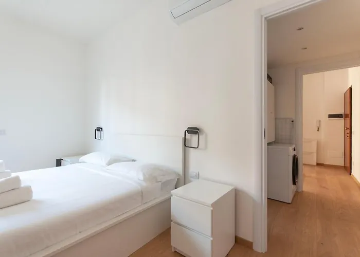 Youhosty - Del Castagno 2