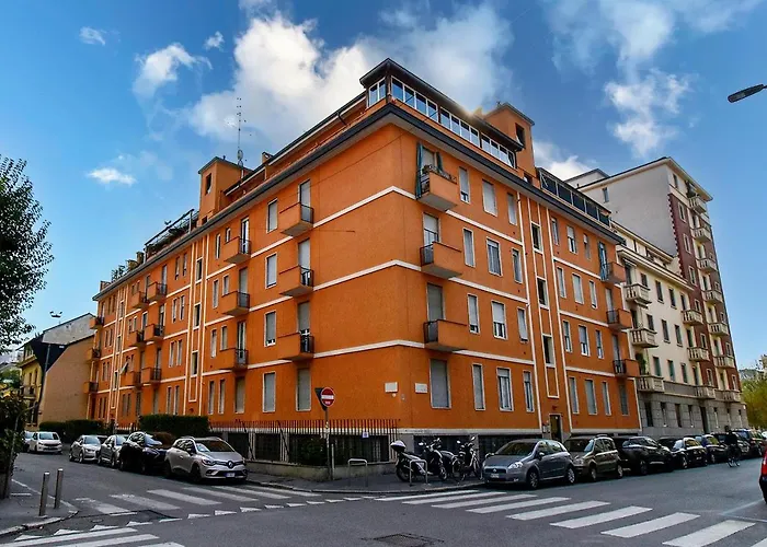 San Siro-duomo Wi-fi & Netflix アパート *