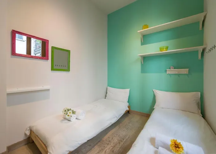 Heart Centre Navigli 3 Levels Милан