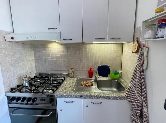 Make Yourself At Dergano - Mm3 Yellow Line Otel