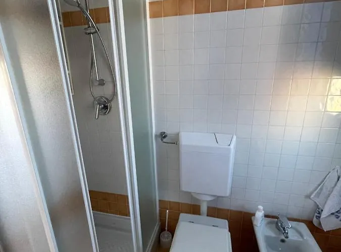 Hotel Make Yourself At Dergano - Mm3 Yellow Line Milán
