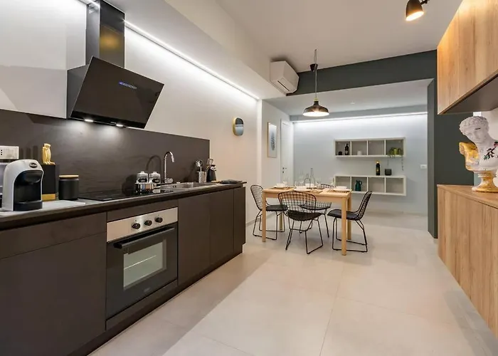 Battle Kitchen Loft *