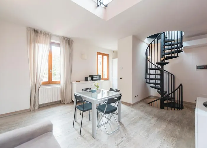 Апартаменты Heart Centre Navigli 3 Levels *