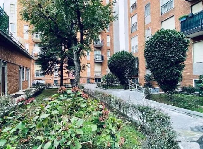 Otel Make Yourself At Dergano - Mm3 Yellow Line