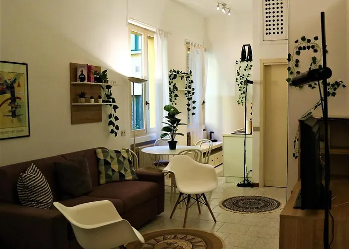 - La Casa Delle Meraviglie -navigli Edition- *