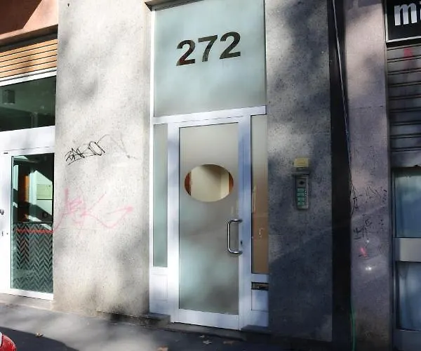 Happy Flat With Terrace