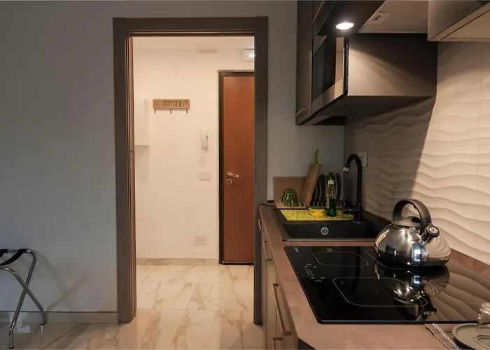 Zeus-08: Splendido Monolocale, Zona San Siro *