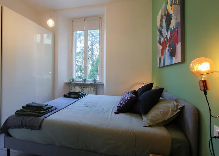 アパート Modern Close To Shopping District ミラノ